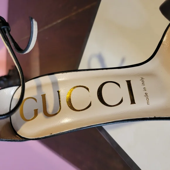 Super Sexy Gucci Black Women's Leather heels w Swarovski Crsytals 37.5 Like New - Picture 13 of 15